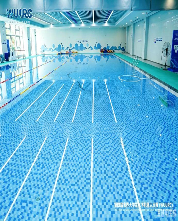 Main pool area