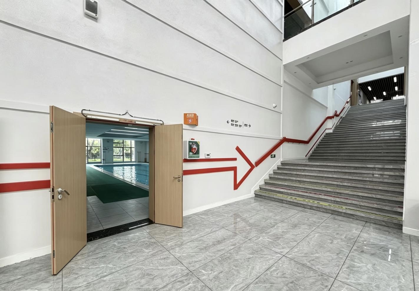 Entrance to the swimming pool
